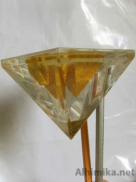 glass pyramid 3